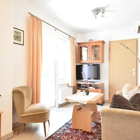 In In Meeresn He 아파트 Pepelow